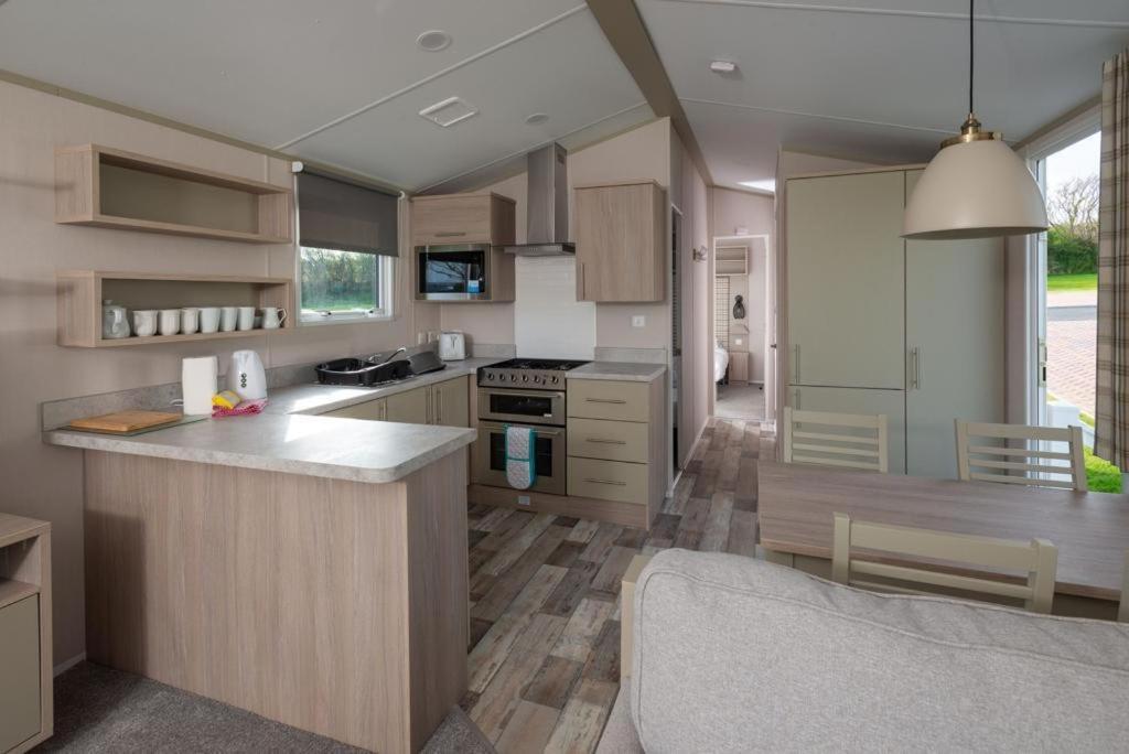 סנט אוסטל Luxury Holiday Home Sleeps 6 Pet Friendly מראה חיצוני תמונה