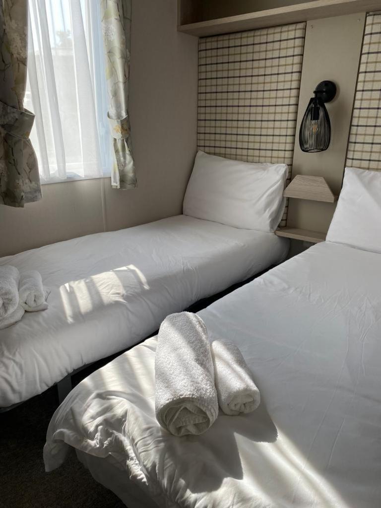 סנט אוסטל Luxury Holiday Home Sleeps 6 Pet Friendly מראה חיצוני תמונה
