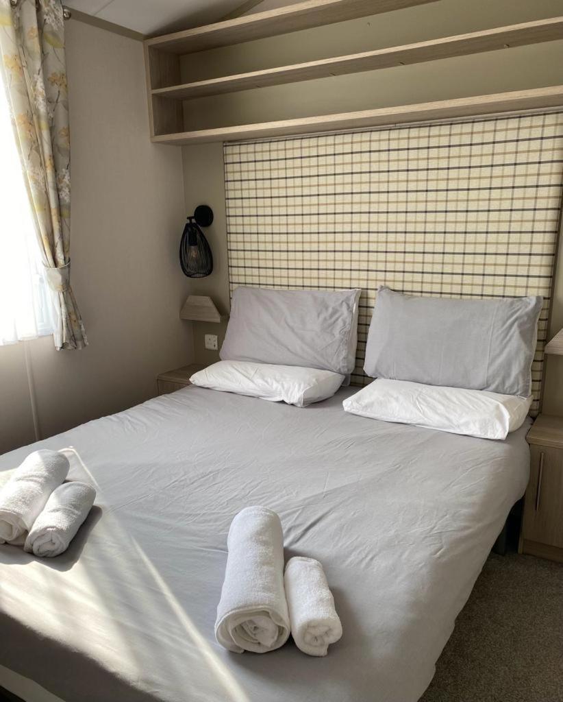 סנט אוסטל Luxury Holiday Home Sleeps 6 Pet Friendly מראה חיצוני תמונה